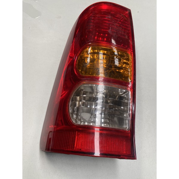 Lanterna Traseira Lado Esquerdo Hilux 2015 Usado