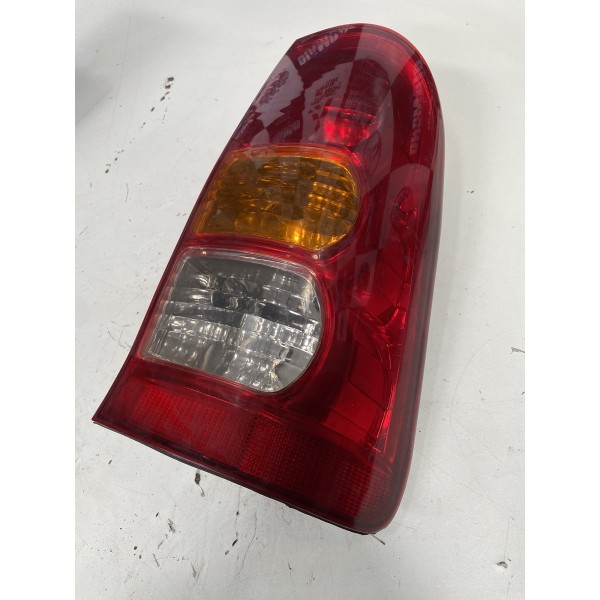 Lanterna Traseira Direita Toyota Hilux Tricolor 2005 A 2015