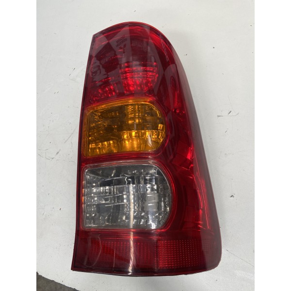 Lanterna Traseira Direita Toyota Hilux Tricolor 2005 A 2015