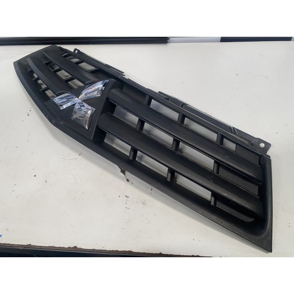 Grade Dianteira Do Pára-choque Superior L200 Triton 2013