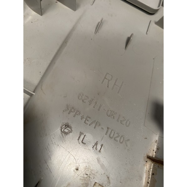 Acabamento Coluna Dianteiro Direito Hilux Sw4 2016/ 2020