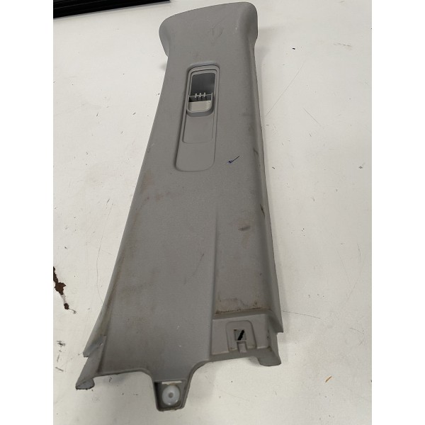 Acabamento Coluna Dianteiro Direito Hilux Sw4 2016/ 2020