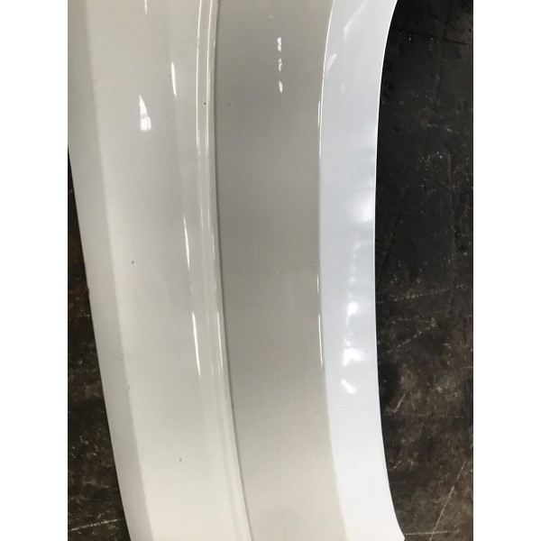 Pára-lama Dianteiro Esquerdo  Amarok 2019 Original Usado