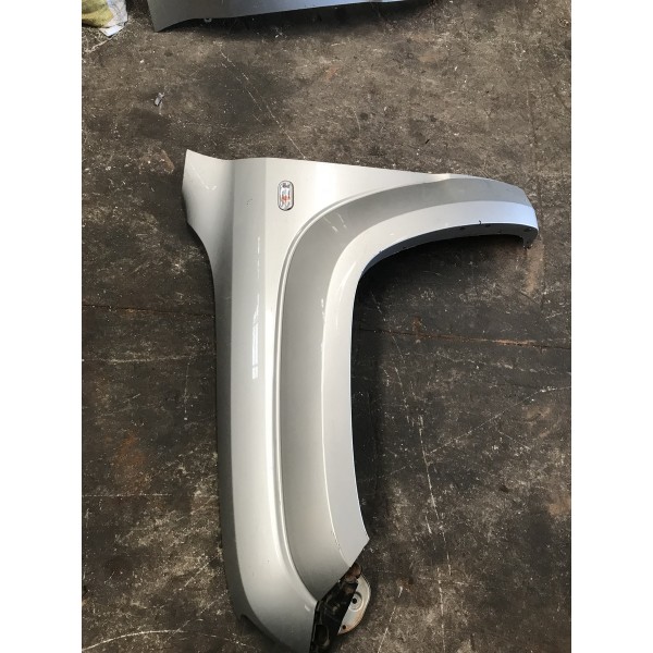 Pára-lama Dianteiro Esquerdo  Amarok 2019 Original Usado