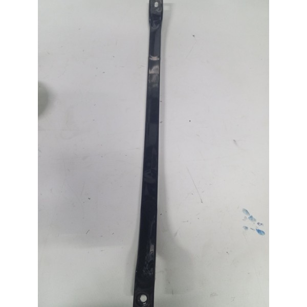 Suporte Do Radiador Lado Esquerdo Da Dodge Ram 2500 2023.